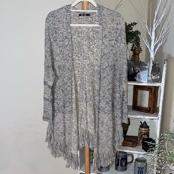 NIC+ZOE Sweaters - Nic + Zoe M Beautiful cream and dusty denim blue fringed open front cardigan